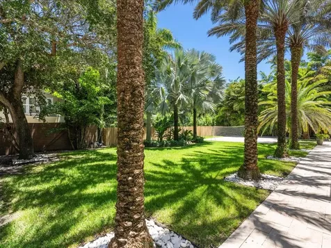 3917 S Le Jeune Road Miami FL 33146