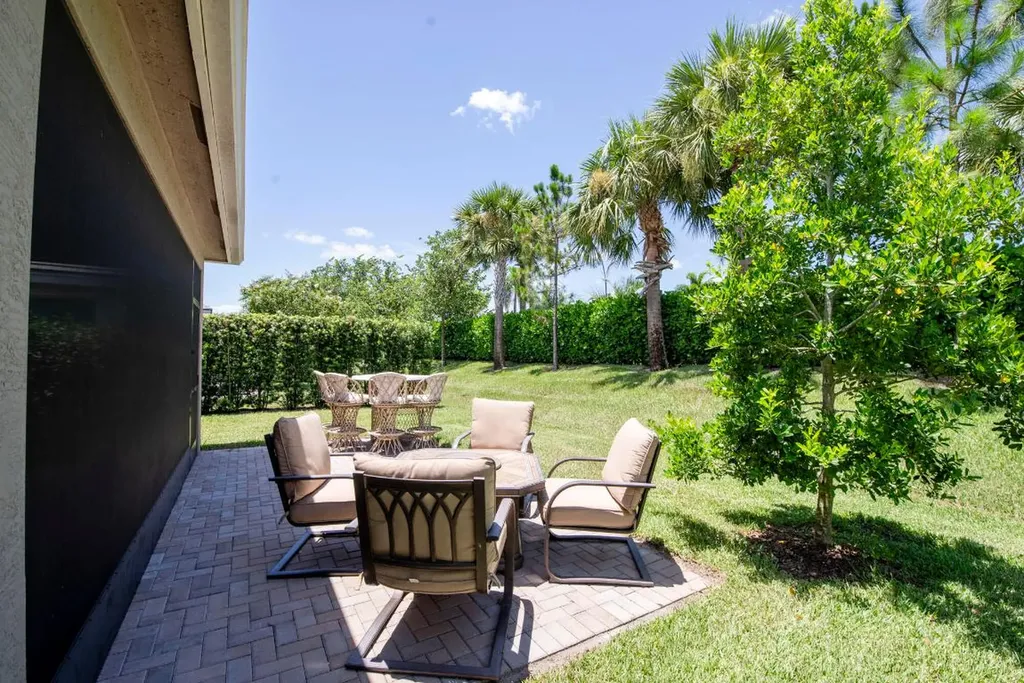 11597 SW Hawkins Terrace Port St Lucie FL 34987