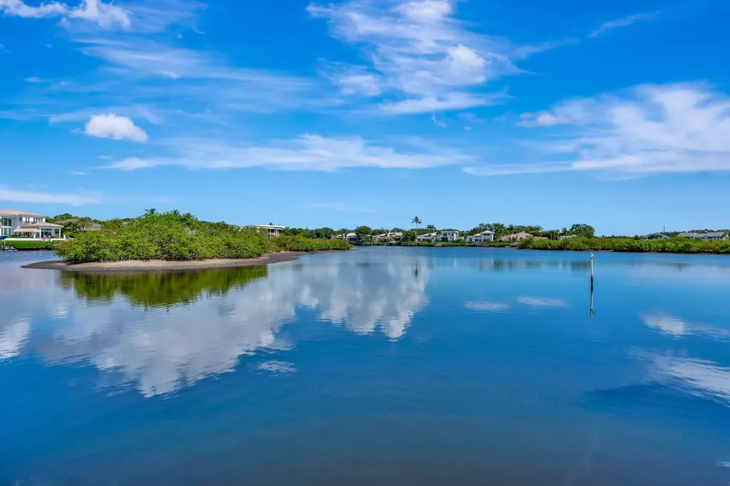 102 Victory Drive Jupiter FL 33477