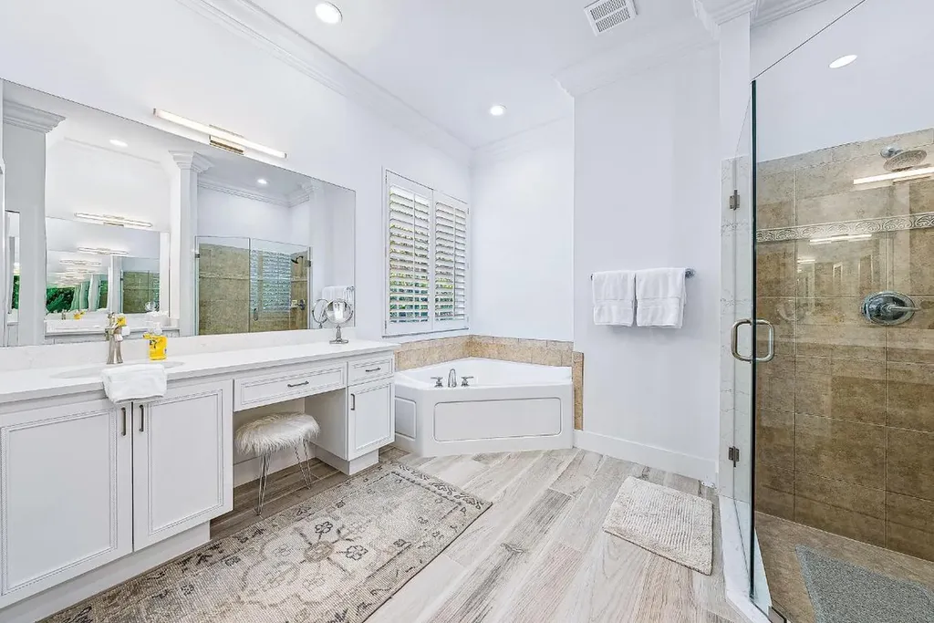 102 Via Santa Cruz Jupiter FL 33458