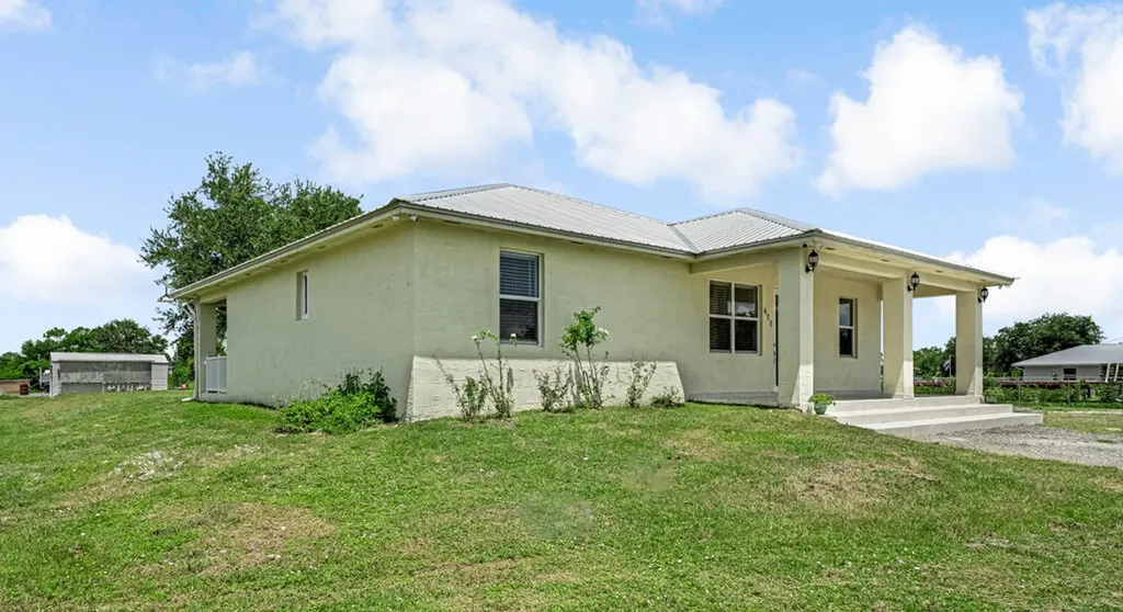 670 N Olivo Street Clewiston FL 33440