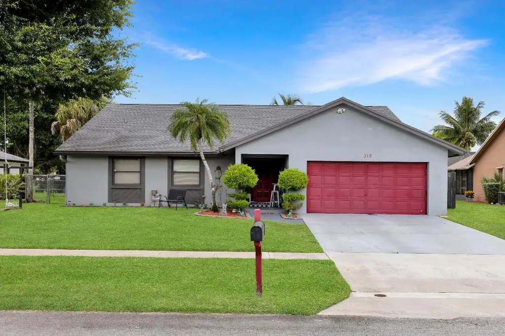 318 Las Palmas Street Royal Palm Beach FL 33411