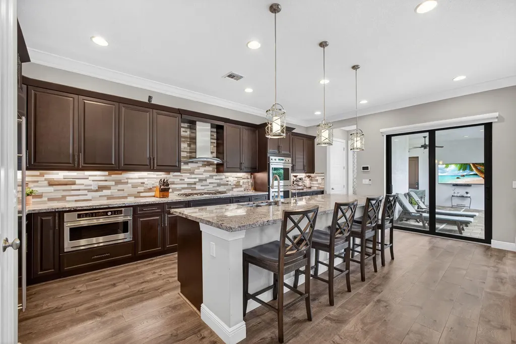 5041 Grandiflora Road Palm Beach Gardens FL 33418
