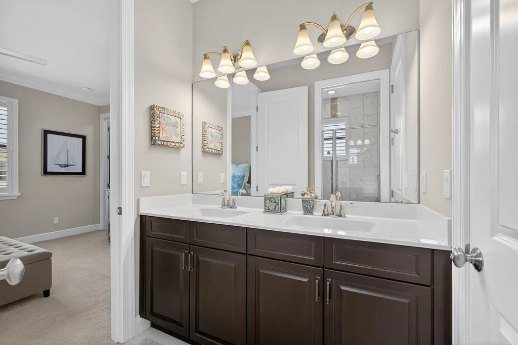5041 Grandiflora Road Palm Beach Gardens FL 33418