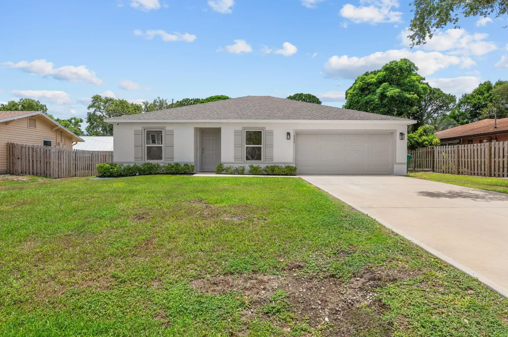 333 NW Granadeer Street Port St Lucie FL 34983