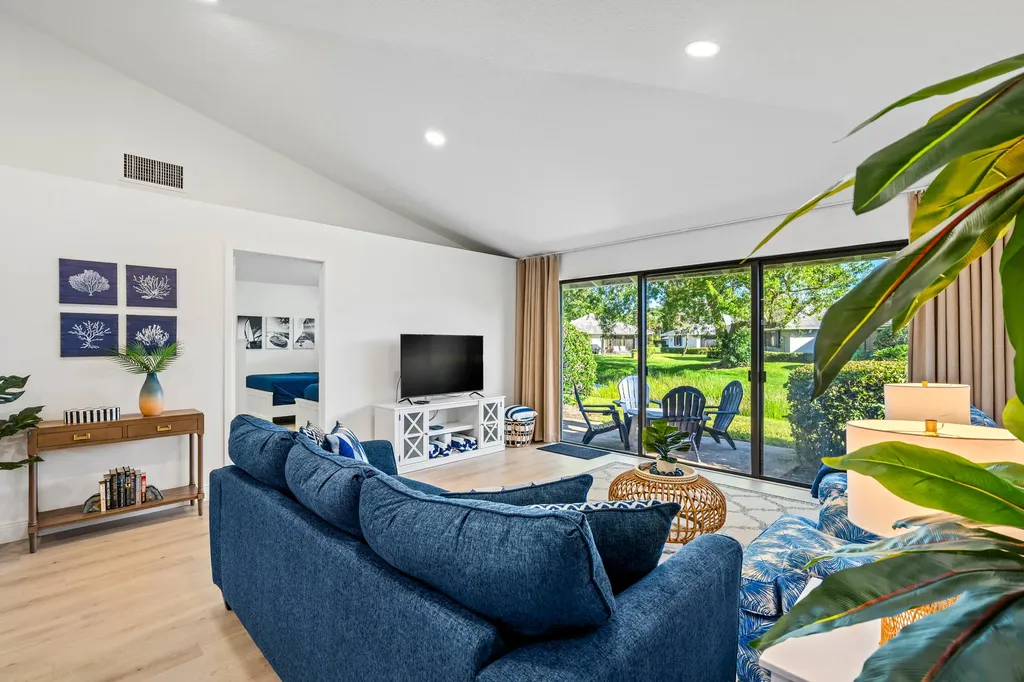 615 Club Drive Palm Beach Gardens FL 33418