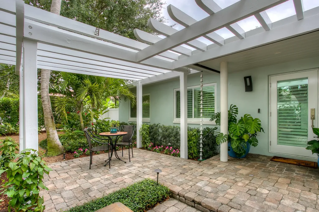 322 NW 16th Street Delray Beach FL 33444