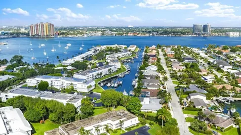1262 N Sugar Sands Boulevard Singer Island FL 33404