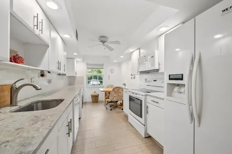 1262 N Sugar Sands Boulevard Singer Island FL 33404