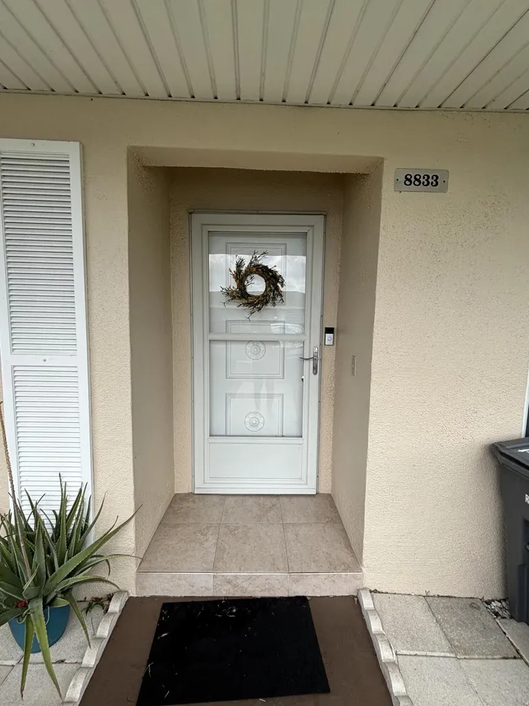 8833 Bella Vista Drive Boca Raton FL 33433