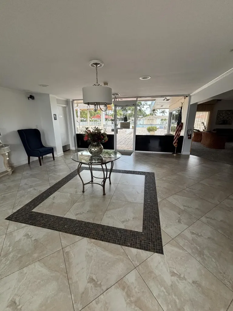 8833 Bella Vista Drive Boca Raton FL 33433