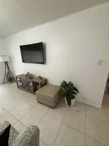 8833 Bella Vista Drive Boca Raton FL 33433