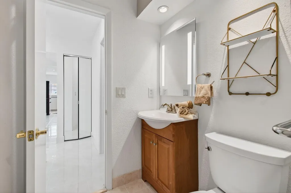 6105 Via Laguna Lane Boca Raton FL 33433