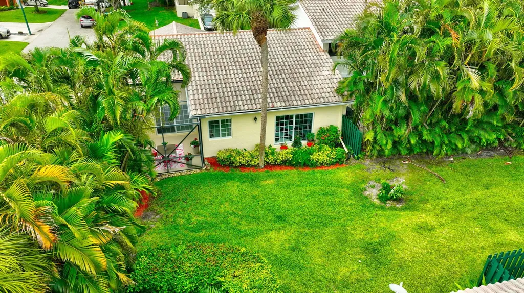 6105 Via Laguna Lane Boca Raton FL 33433