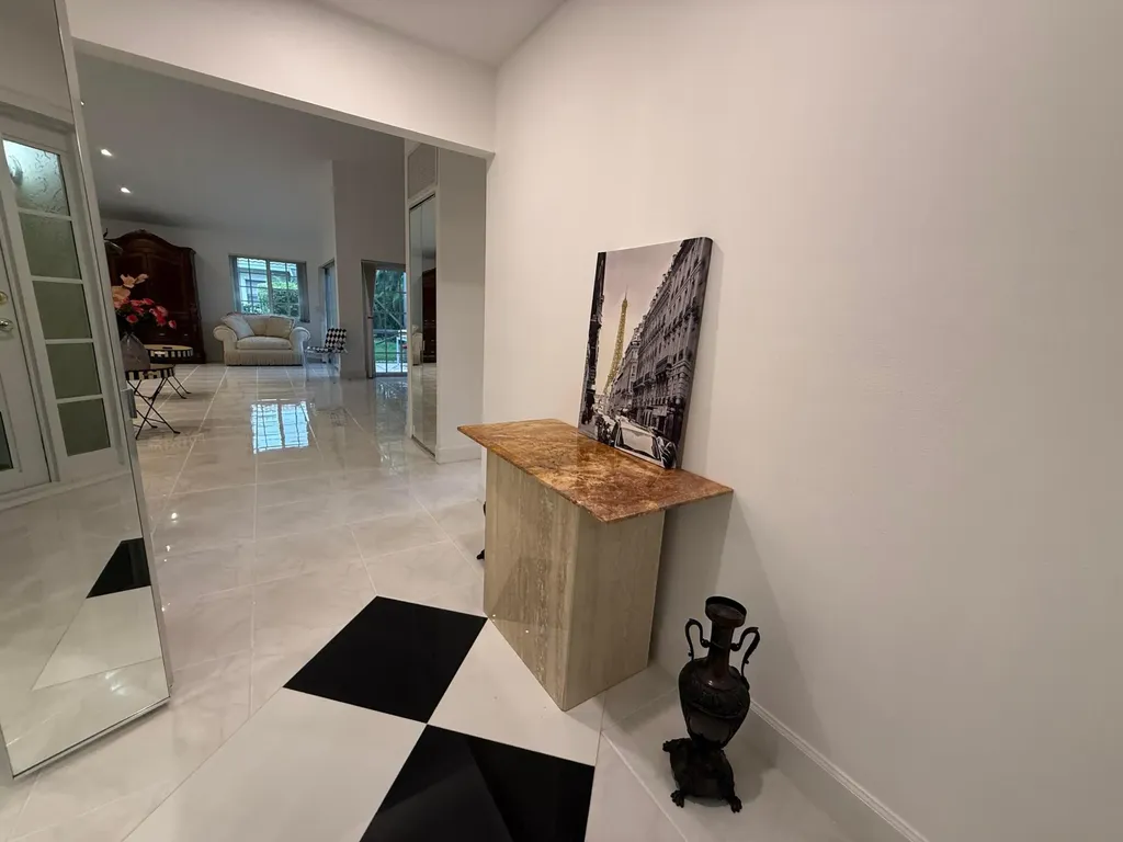 6105 Via Laguna Lane Boca Raton FL 33433