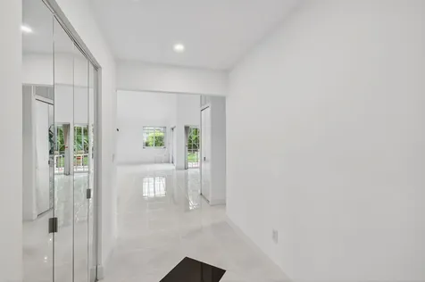6105 Via Laguna Lane Boca Raton FL 33433