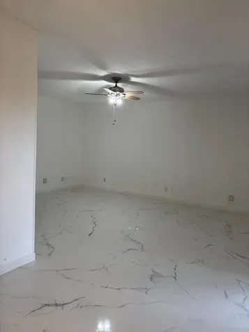 204 Salisbury I West Palm Beach FL 33417