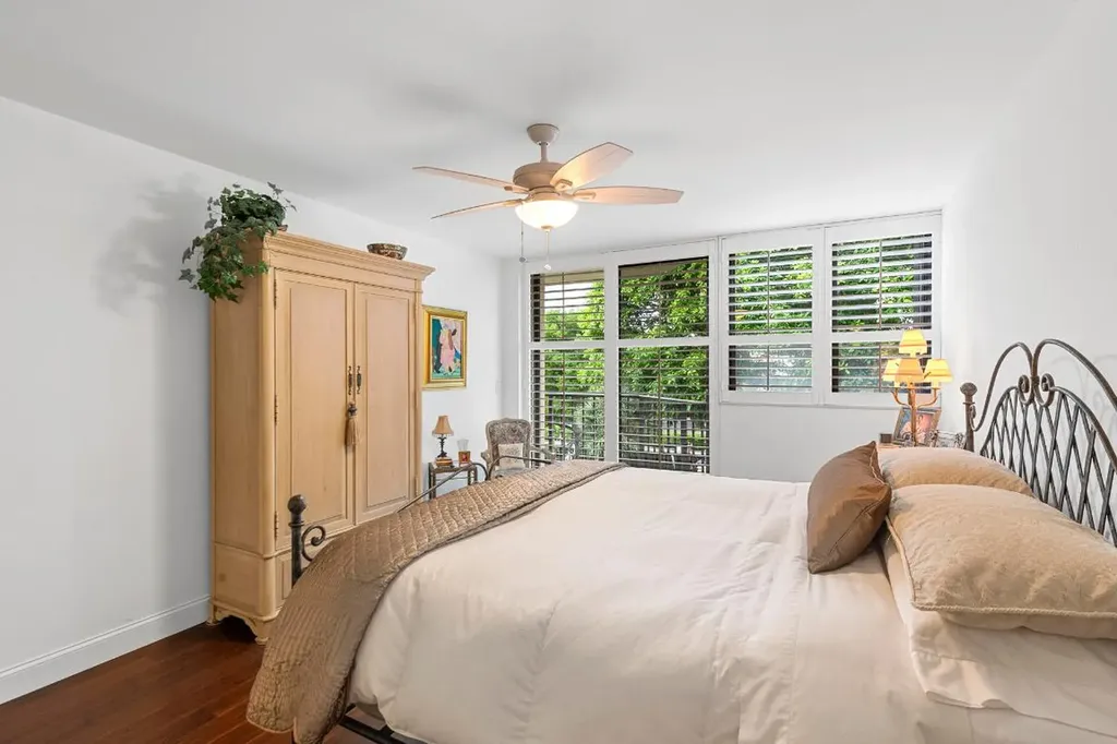 859 Jeffery Street Boca Raton FL 33487
