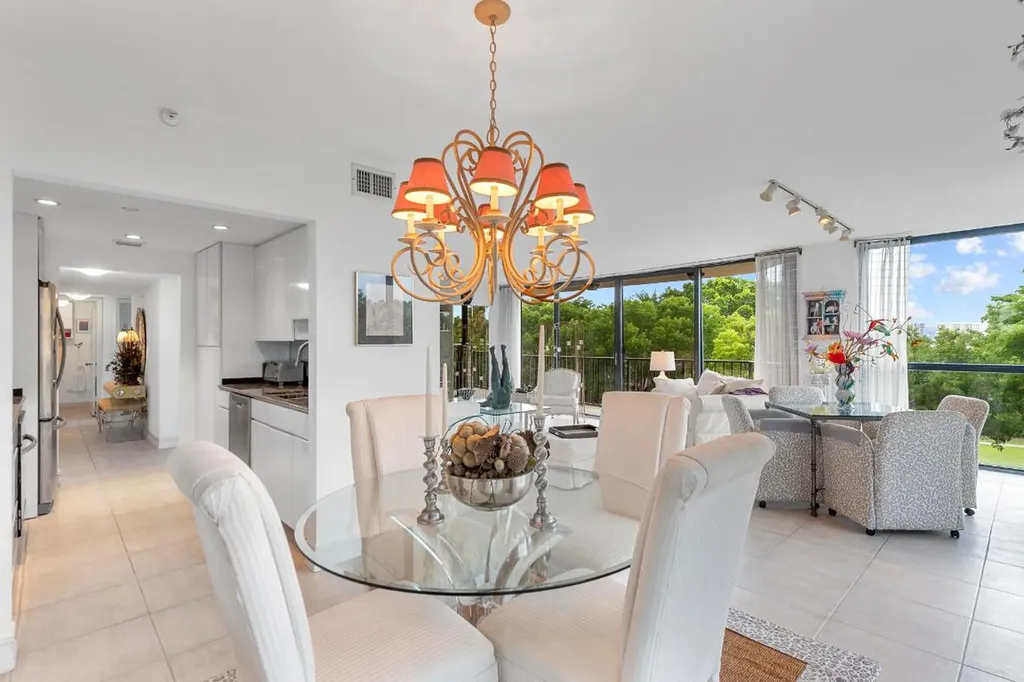 859 Jeffery Street Boca Raton FL 33487