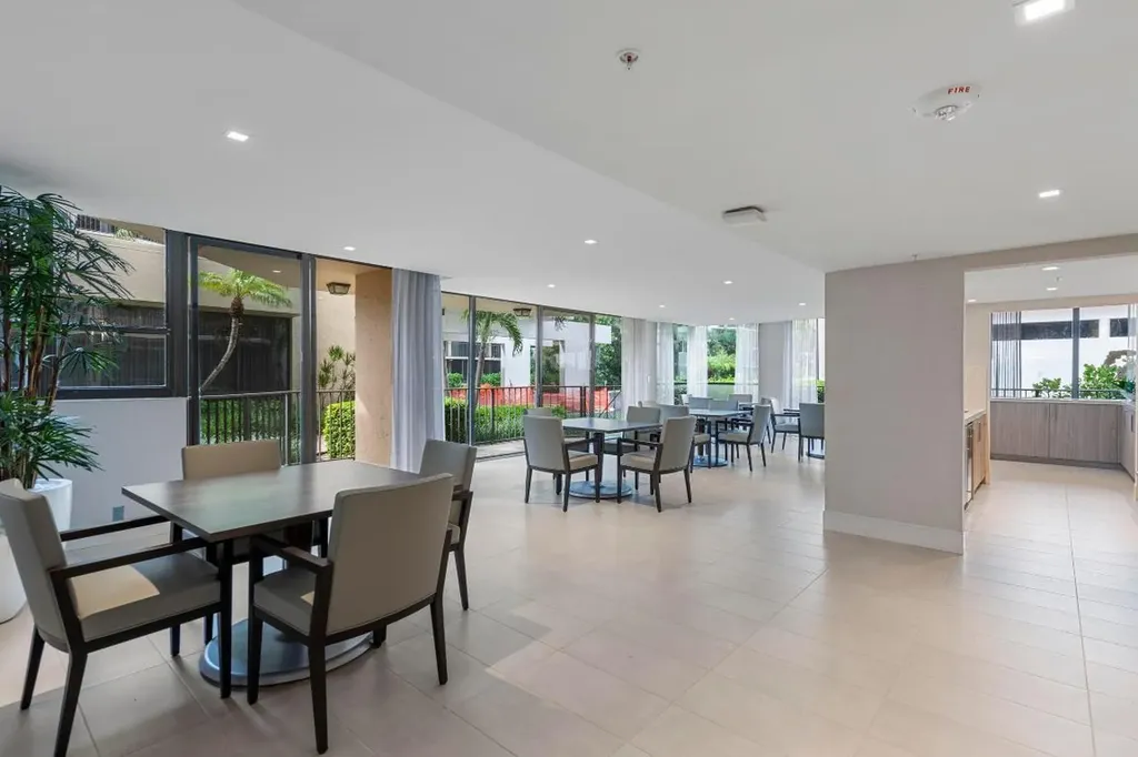 859 Jeffery Street Boca Raton FL 33487