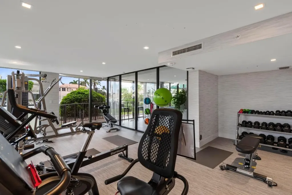 859 Jeffery Street Boca Raton FL 33487