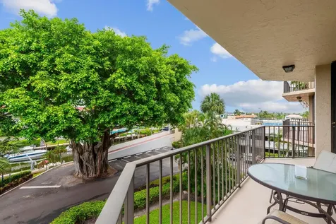 859 Jeffery Street Boca Raton FL 33487
