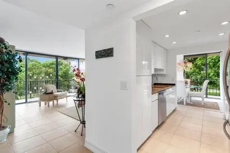 859 Jeffery Street Boca Raton FL 33487