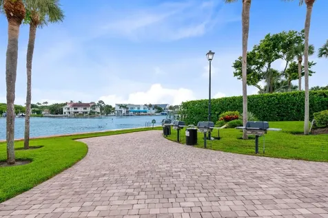 859 Jeffery Street Boca Raton FL 33487