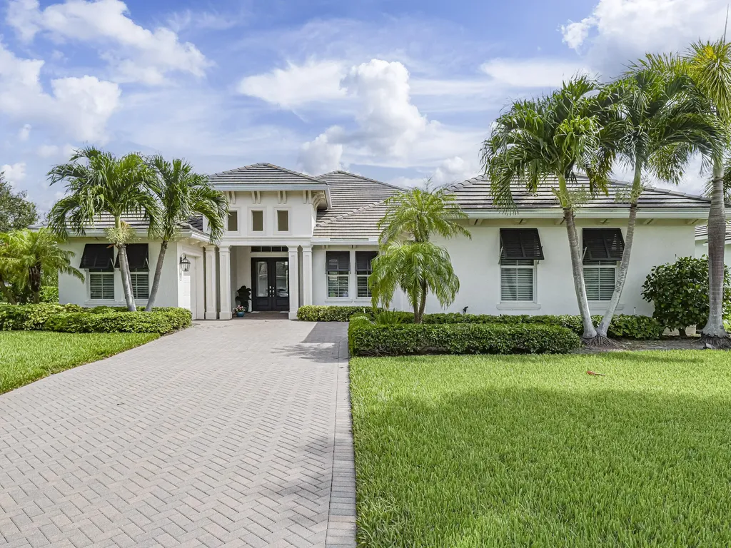 4520 Jacqueline Manor SW Vero Beach FL 32968