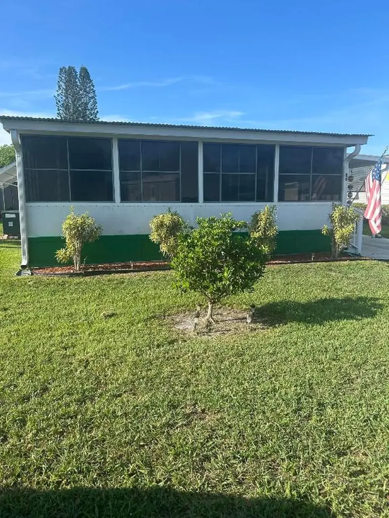 86 Sandhill Boulevard Fort Pierce FL 34982