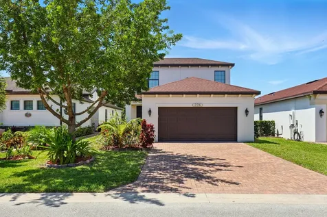 228 SE Via Visconti Port St Lucie FL 34952