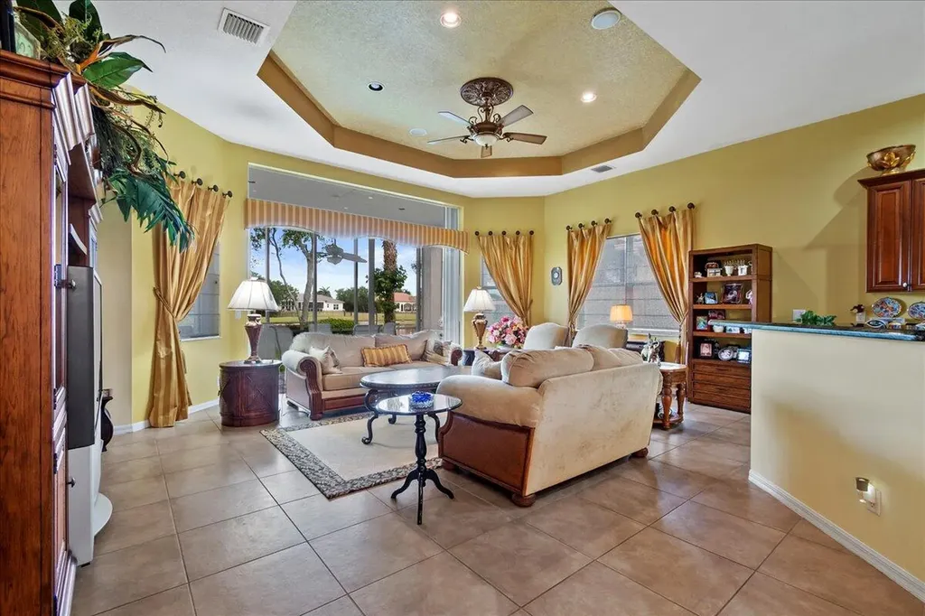 8839 Via Avellino Lake Worth FL 33467