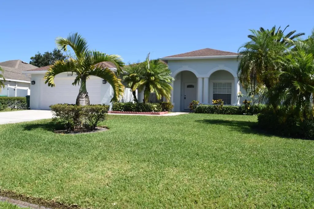 1074 SW Janar Avenue Port St Lucie FL 34953