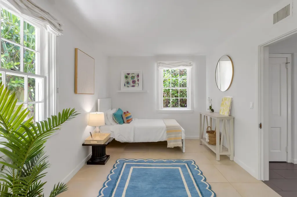 145 Clarendon Avenue Palm Beach FL 33480