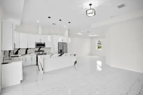 2886 Grant Avenue SE Palm Bay FL 32909