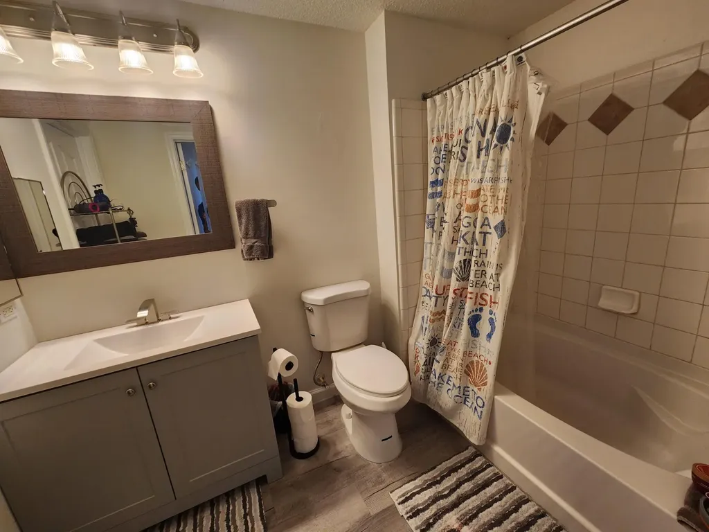 2103 Myrtlewood Circle E Palm Beach Gardens FL 33418