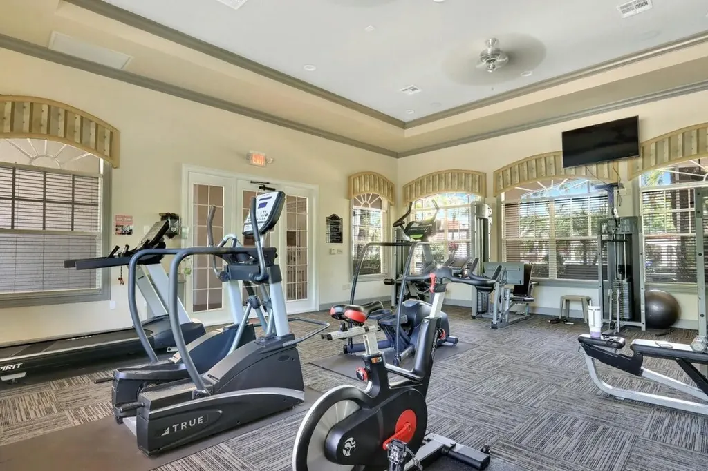 2103 Myrtlewood Circle E Palm Beach Gardens FL 33418