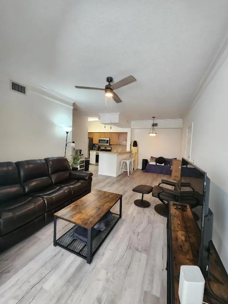 2103 Myrtlewood Circle E Palm Beach Gardens FL 33418