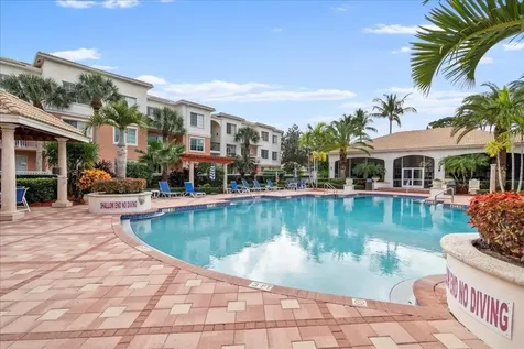 2103 Myrtlewood Circle E Palm Beach Gardens FL 33418