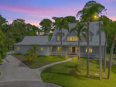 1012 SE Kitching Cove Lane Port St Lucie FL 34952