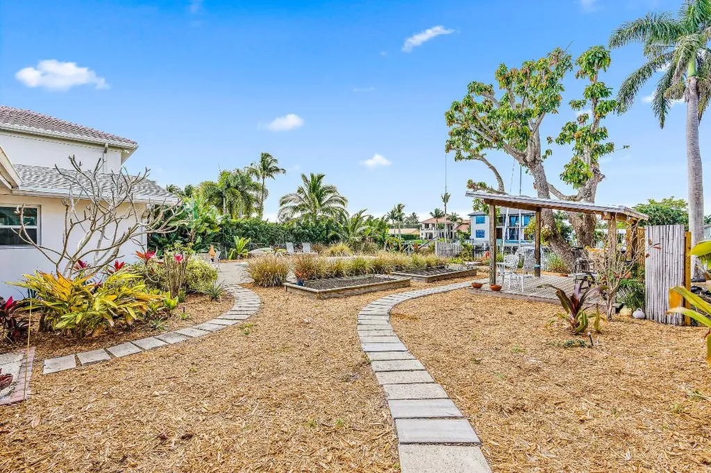 733 Waterway Drive North Palm Beach FL 33408