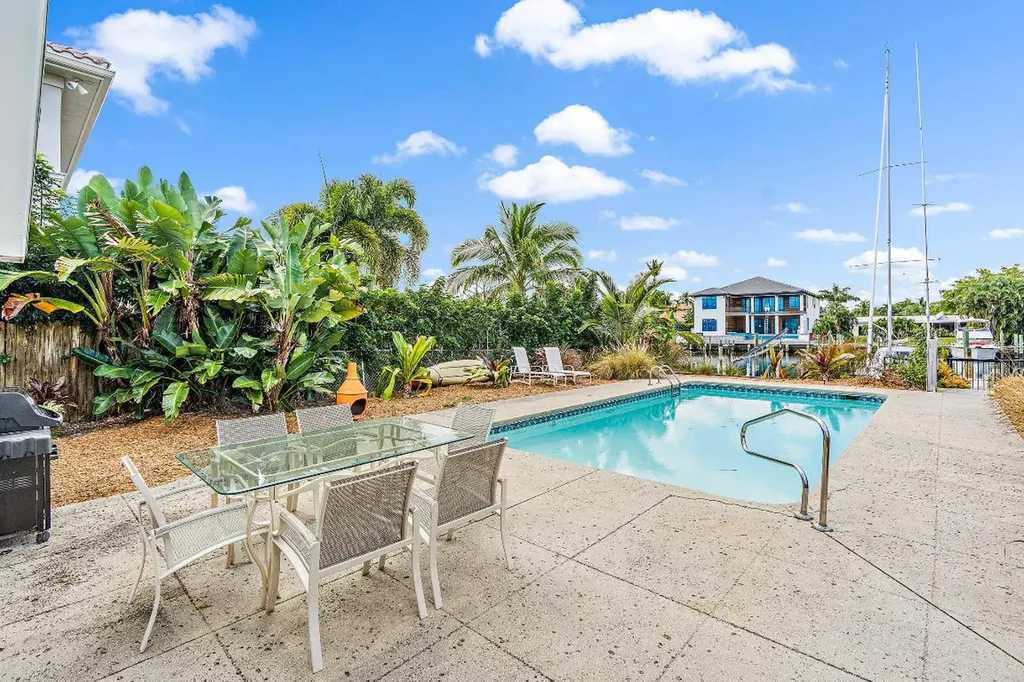 733 Waterway Drive North Palm Beach FL 33408