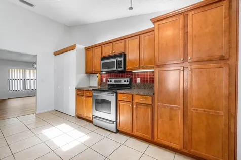4932 Boxwood Circle Boynton Beach FL 33436