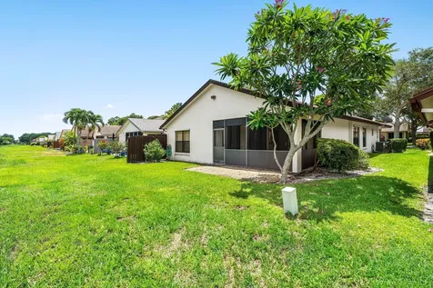 4932 Boxwood Circle Boynton Beach FL 33436