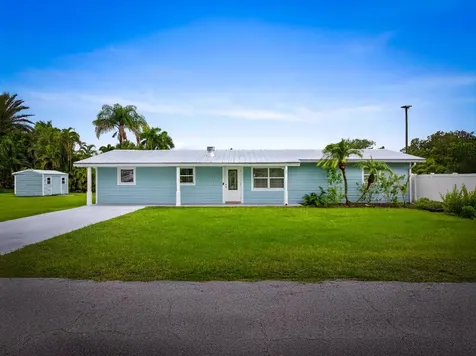 2068 NW Azalea Street Stuart FL 34994