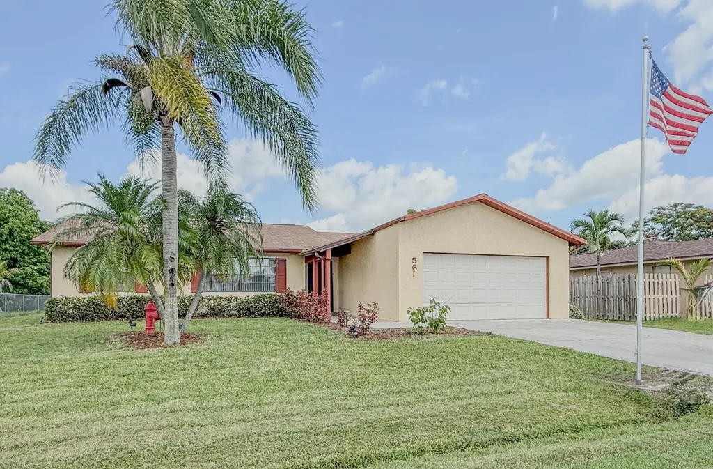 561 SE Marydale Terrace Port St Lucie FL 34983