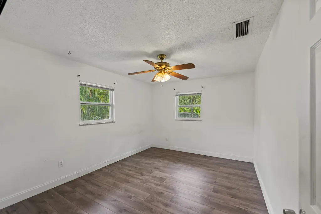 106 NW Broadview Street Port St Lucie FL 34983