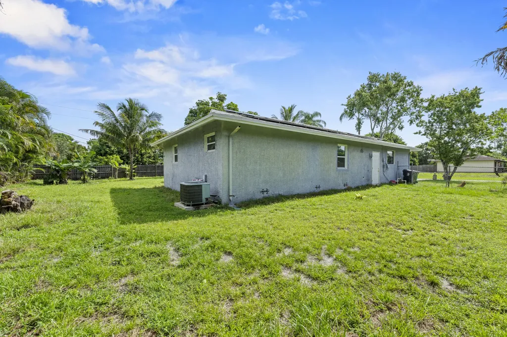 106 NW Broadview Street Port St Lucie FL 34983