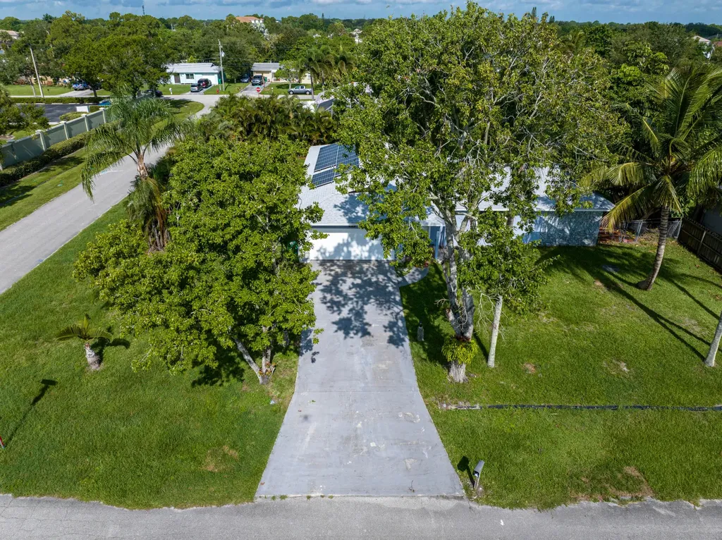 106 NW Broadview Street Port St Lucie FL 34983