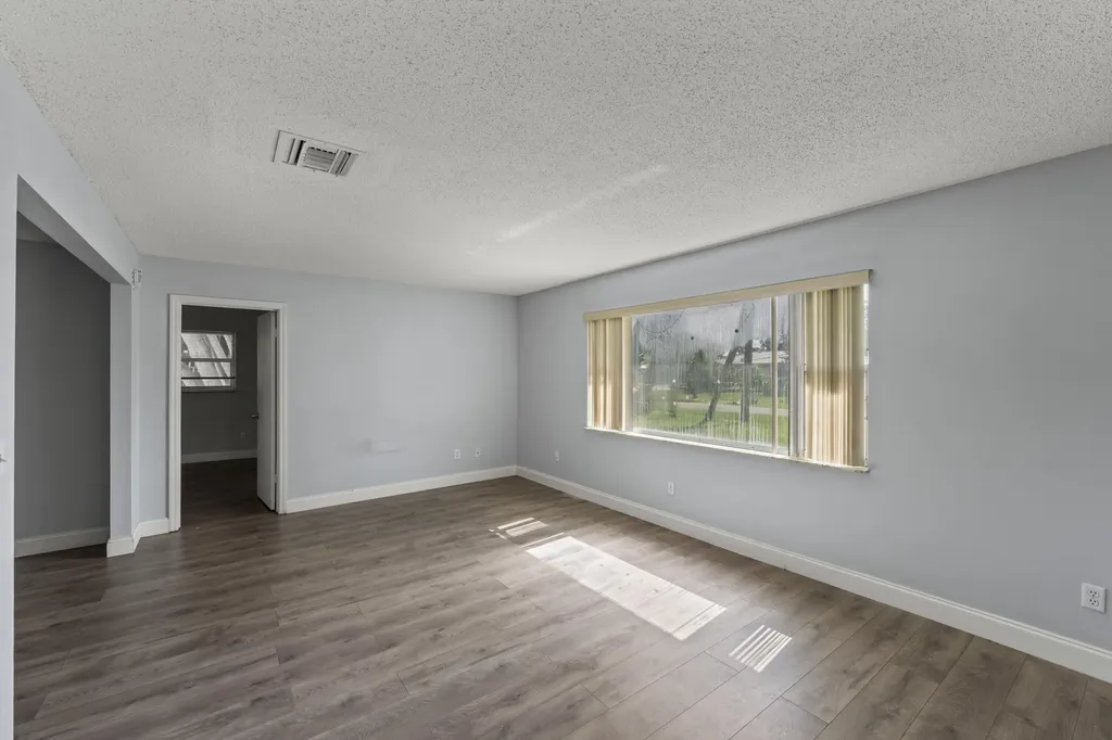 106 NW Broadview Street Port St Lucie FL 34983